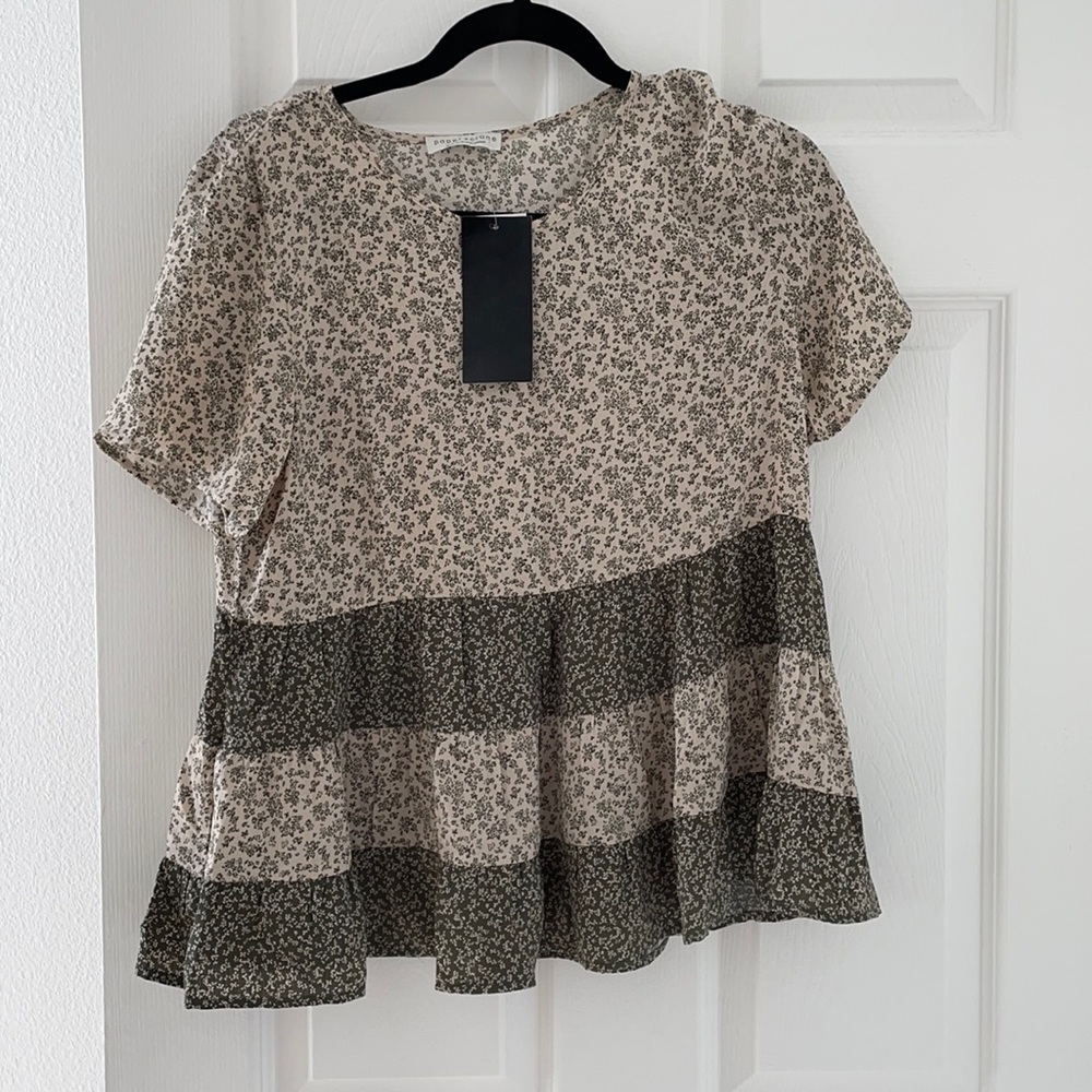 NWT Paper Crane floral Blouse